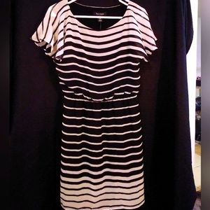 White House/ Black Market dress